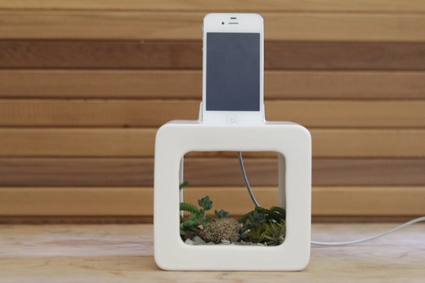 bloom-box-iPhone-docking station bloom-box-iPhone-docking station