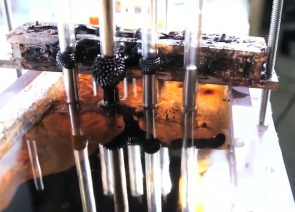 MIT-oil-spill-magnet