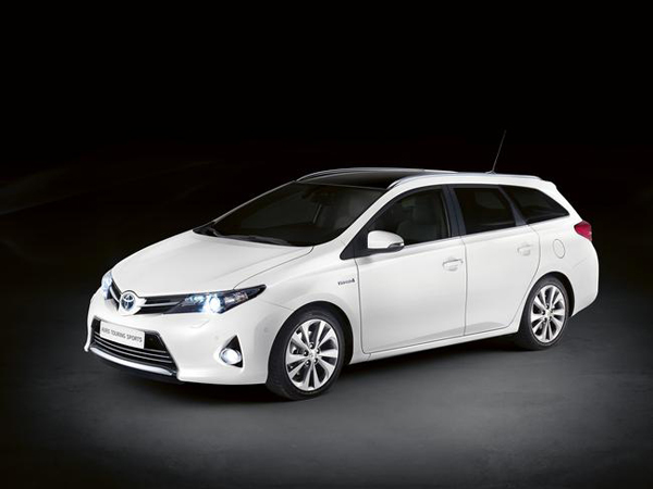 Auris Touring Sports Auris Touring Sports