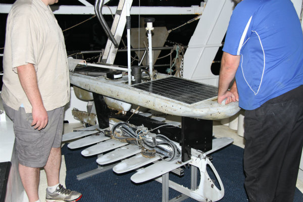 Papa-Mau-Liquid-Robotics-Wave-Glider Liquid Robotics Papa Mau Wave Glider