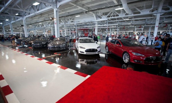 Tesla-Model-S-Delivery-Event