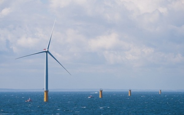 offshore wind turbine, efficiency, guy wires, composite materials