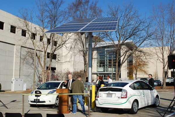 solar-powered-EV-charging-station