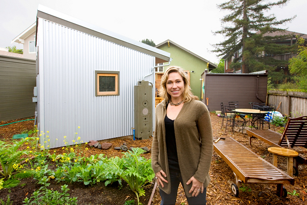 Sally Dominguez, Rainwater HOG inventor