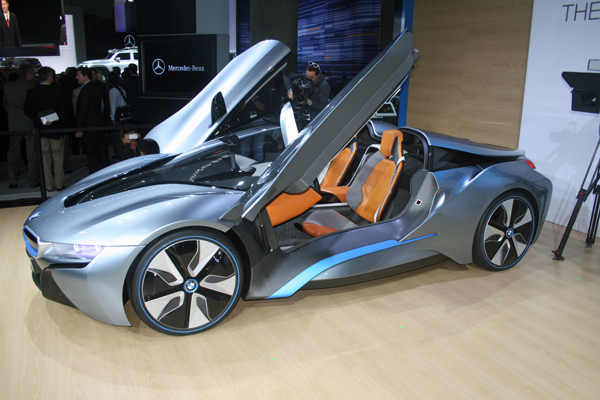 BMW i8 at 2012 LA Auto Show (image copyright EarthTechling)