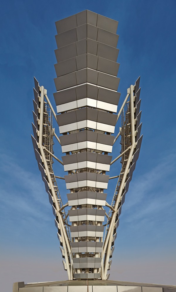 A heliostat spire on the roof also directs sunlight down the length of the the 60-story tower's central atrium. Image via SOM.